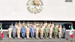 Defensa y Marina fortalecen coordinación en México: revisan inteligencia, ciberdefensa y adiestramiento