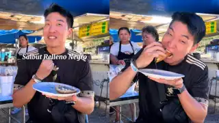 Tiktoker coreano prueba por primera vez los salbutes de relleno negro en Mérida y su reacción se vuelve viral