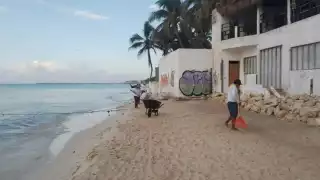 En las administraciones pasadas, junto con el sargazo se llevaban la arena.