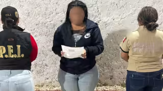 Detienen en Mérida a mujer acusada de fraudes en la venta de vehículos por Facebook Marketplace