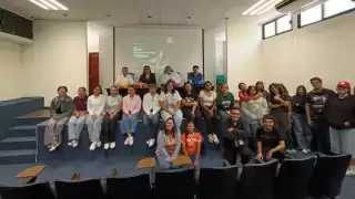 Con 20 años fomentando la lectura en Chetumal, Citlalli Zumarán es una de las pioneras de los clubes de lectura en el sur del estado