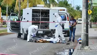 El motociclista murió tras el fuerte impacto contra el pavimento