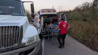 Paramédicos rescataron al motociclista herido