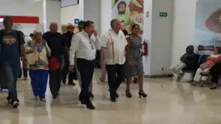 Miguel Torruco abordó el vuelo de VivaAerobus a la CDMX