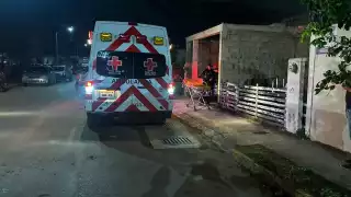 El cuerpo perdía sangre en gran cantidad, por lo que era urgente la presencia de paramédicos