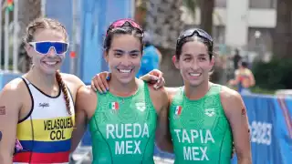 México ganó las medallas de oro y bronce en Triatlón femenil en los Juegos Panamericanos 2023