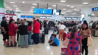 En la Terminal Dos se vio el clásico ajetreo de los pasajeros que ya partían a sus lugares de origen