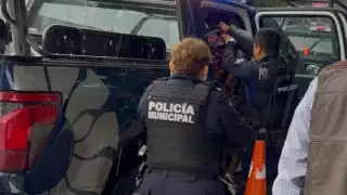 Detienen a joven de 21 años por extorsión a comerciante en Cancún