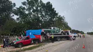 Camioneta del Tren Maya impacta a peregrinos en la Champotón-Escárcega; siete heridos y una mujer grave