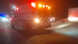 Paramédicos de la Cruz Roja Mexicana auxiliaron a las lesionadas