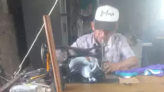 Se extingue un oficio en Tixkokob: solamente quedan dos sastres en el municipio