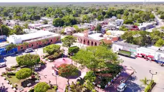 De acuerdo a lo que se pudo averiguar, un motociclista fue derribado de su vehículo cuando fue impactado en el cruce con este fenómeno