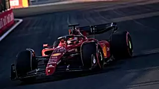 Charles Leclerc terminó primero en las prácticas del GP de Arabia Saudí. Foto: Twitter @LatamF1