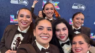 Conoce a las “Divas”; mariachi mexicano que acompañó a Bad Bunny en el Super Bowl LX