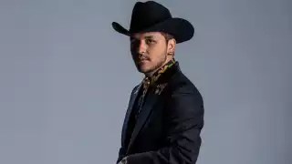 Revelan que supuestamente Christian Nodal no quiere casarse por la iglesia con Ángela Aguilar