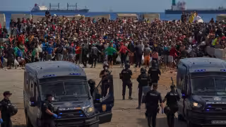 España reforma leyes de asilo y extranjería tras llegada masiva de migrantes a Ceuta
