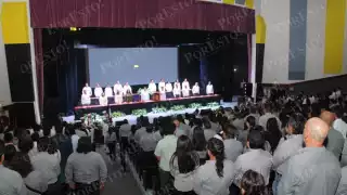 Plazas comerciales mantienen dinamismo en Ciudad del Carmen pese a crisis económica