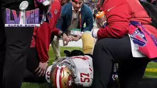 El linebacker quedó en muletas