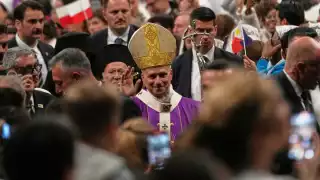 Papa León XIV alerta en Estambul: “La religión no puede justificar guerras ni atrocidades”