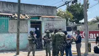 La FGE presuntamente busca droga y armas de fuego