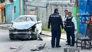 La mujer terminó con heridas en el cuello tras el accidente