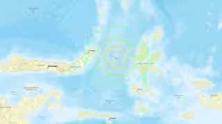 ¡Fue de 7.4! Terremoto de gran magnitud azota Indonesia; circulan videos y hay alerta de tsunami