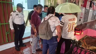 Movilización de cuerpos de emergencia por mujer con aparente crisis cardíaca en el Centro de Ciudad del Carmen
