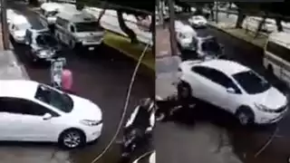 Conductor atropella a ladrones que lo quisieron asaltar con todo y moto