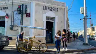 Los negocios rebasan los 68 decibeles permitidos