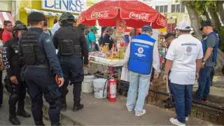 Como resultado de este operativo se retiraron cinco tarjetones y cinco puestos