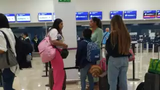 Las aerolíneas que retrasaron los vuelos no dieron explicaciones a los usuarios