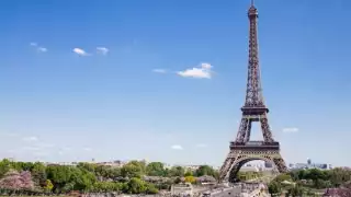 La Torre Eiffel reabrirá el domingo tras seis días de cierre por huelga