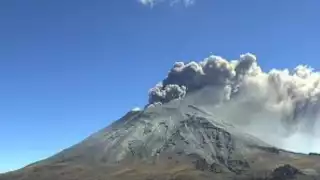 El Centro Nacional de Prevención de Desastres (Cenapred) realiza el monitoreo continuo
de la actividad del volcán