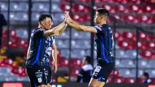 Pablo Barrera fue la figura de Gallos Blancos