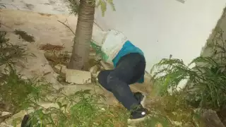 Los uniformados lo invitaron a retirarse para evitar conflictos con habitantes del rumbo