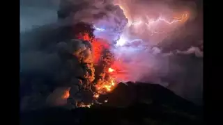 ¡Alerta Máxima en Indonesia! Evacúan a más de mil 600 personas ante erupción del volcán Ruang