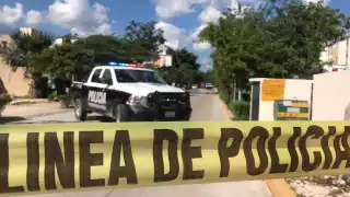  Los agresores se dieron a la fuga, mientras que el hombre quedó tendido en el pavimento junto a su motocicleta.