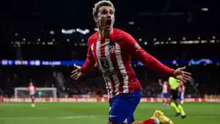 Antoine Griezmann se convirtió en máximo goleador del Atlético de Madrid, al marcar su gol 173
