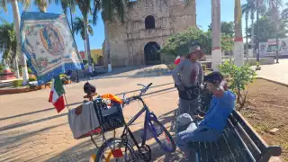 Peregrinos guadalupanos de Quintana Roo recorren Campeche rumbo a Coatzacoalcos