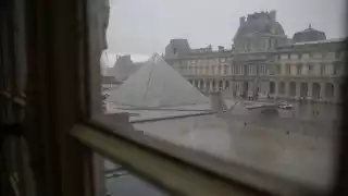 Robo en el Museo del Louvre: detienen a cuatro nuevos sospechosos por el millonario hurto de joyas aún desaparecidas