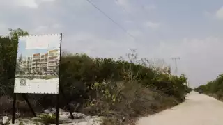 Tras un velo tendido por la idealización publicitaria, se esconden tierras que no cuentan con servicios como agua y 
luz eléctrica,