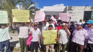 Incluso acusaron al comisario destituido de burlarse de quienes votaron en su contra