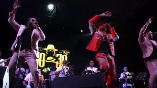 Merenglass ofreció un concierto durante la Quema del Mal Humor en Mérida