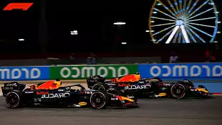 La escudería energética manda en ambos campeonatos