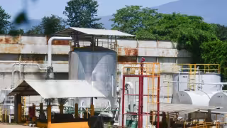 FGR desmantela cuatro centros clandestinos para procesar combustible en tres estados