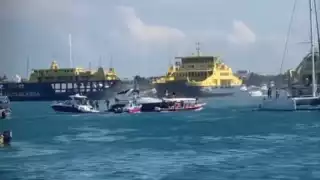 En el rescate participaron varios navíos.