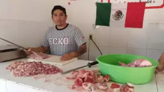 Ayer las ventas fueron normales, a diferencia de hace unos años, cuando los tablajeros preferían cerrar en estos días porque casi no tenían clientes.