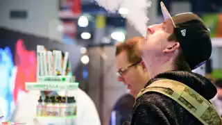 Venta de vapeadores en Cancún, impune; se comercializa sin restricciones