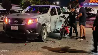 Testigos señalan que policías evitaron que el motociclista sea atendido, ya que aseguraban circulaba en estado de ebriedad