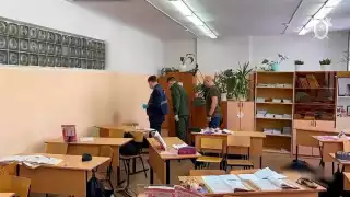 Una niña de 14 años llevó una escopeta su escuela en Bryansk, al oeste de Rusia y provocó la muerte de un compañero, además de dejar 5 heridos antes de suicidarse